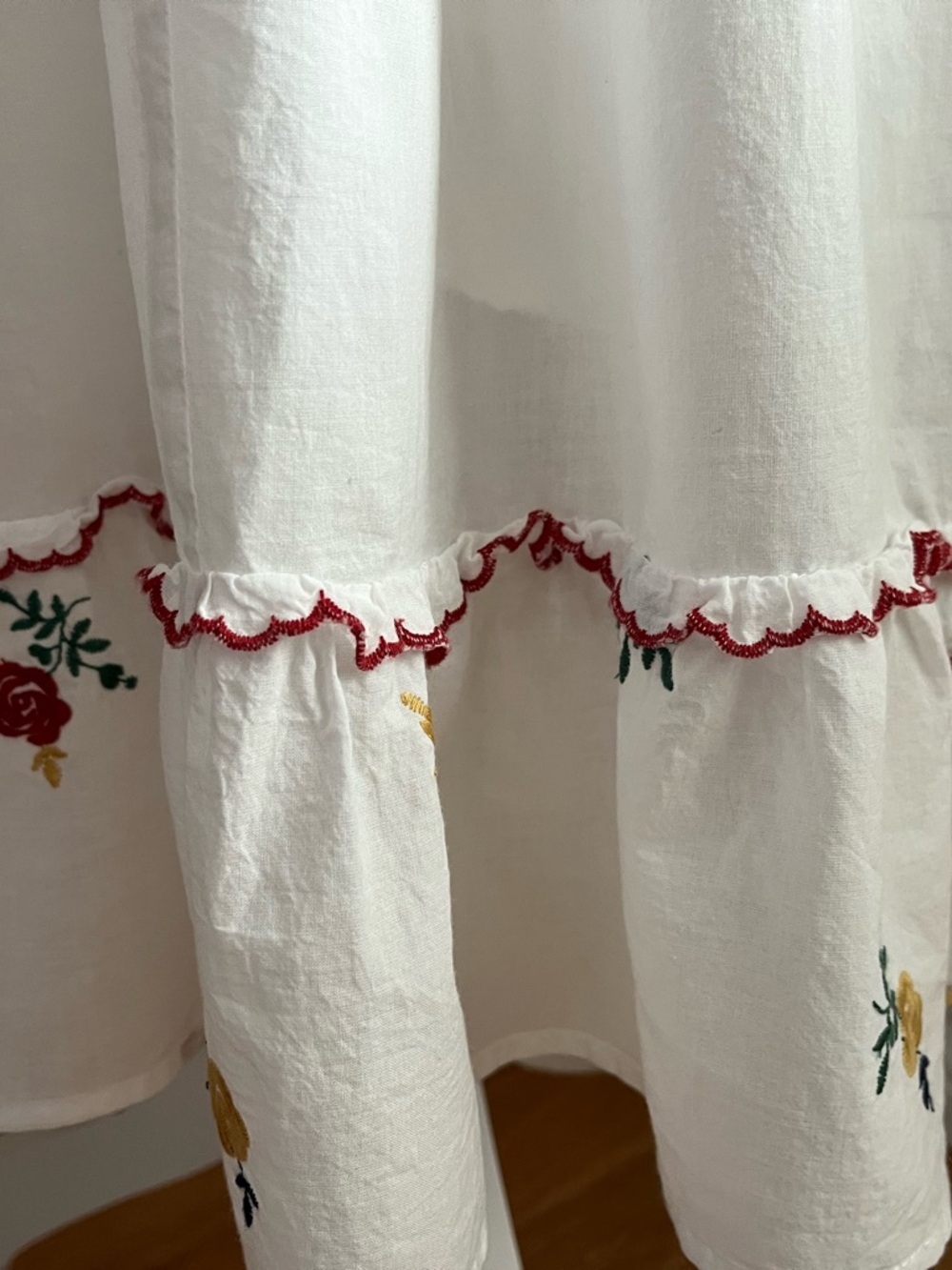 White Embroidered Cotton Midi Dress with Red Trim - Picture 4 of 8